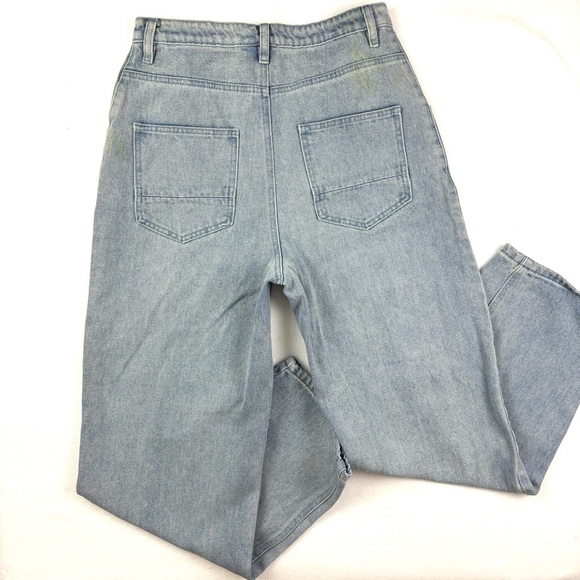 GeeGee Light Wash High Waist Distressed Tapered “Mom” Ankle Baggy Jean Size M - Picture 8 of 15